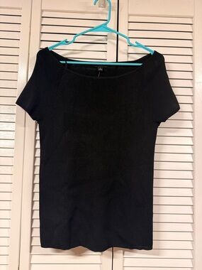 NWT Ann Taylor Factory Classic Black Short Sleeve Knit Top